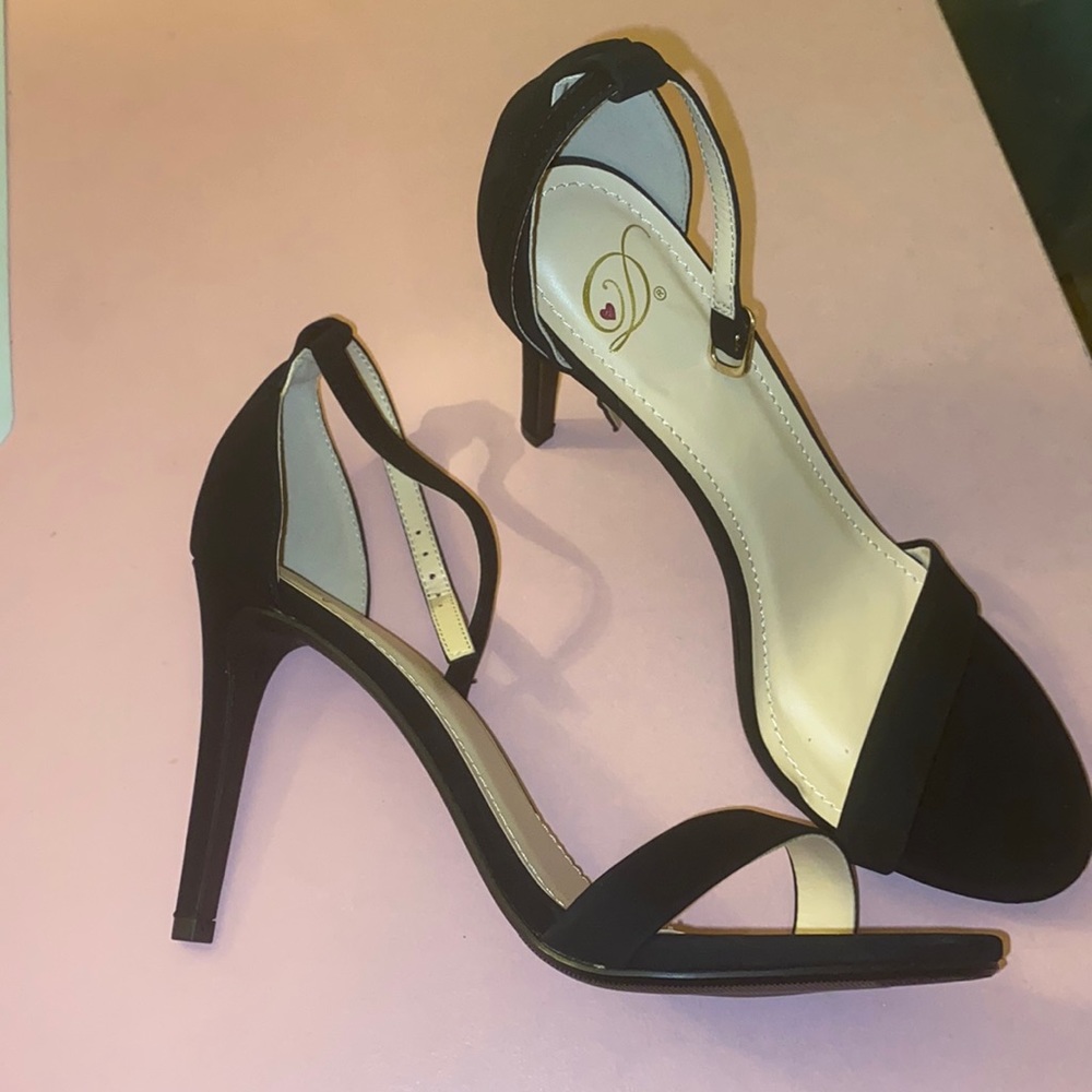 Black Heels size 9